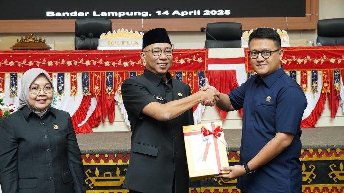 APRESIASI-KERJA-NYATA-Ketua-DPRD-Provinsi-L789